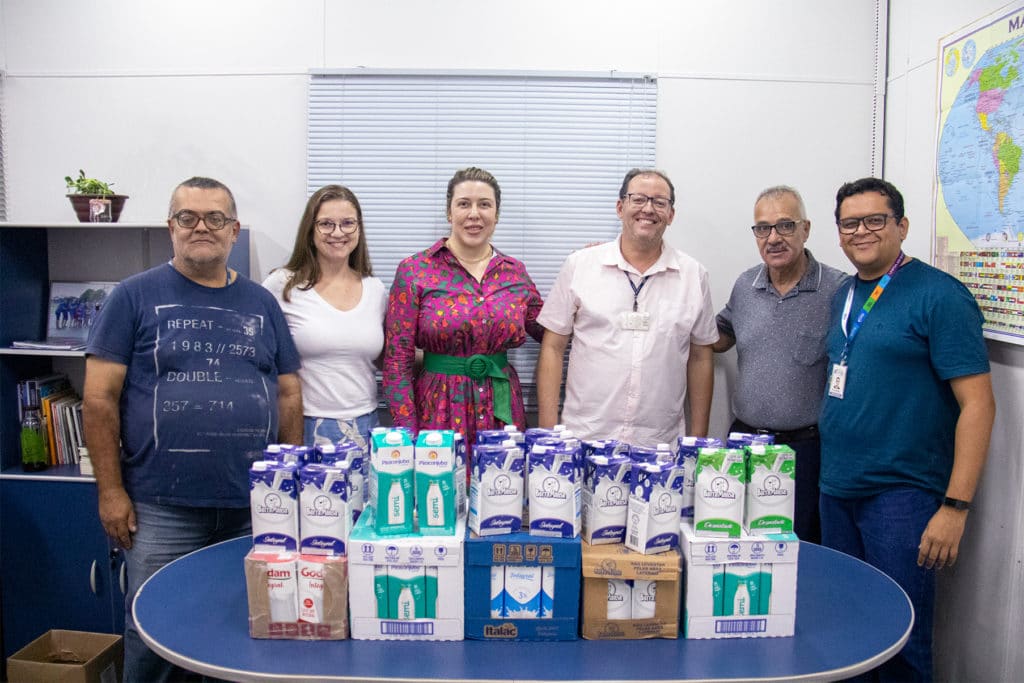 Em campanha solidária, UniFOA doa mais de 160 litros de leite para Banco de Alimentos de Volta Redonda 1 banco de alimentos