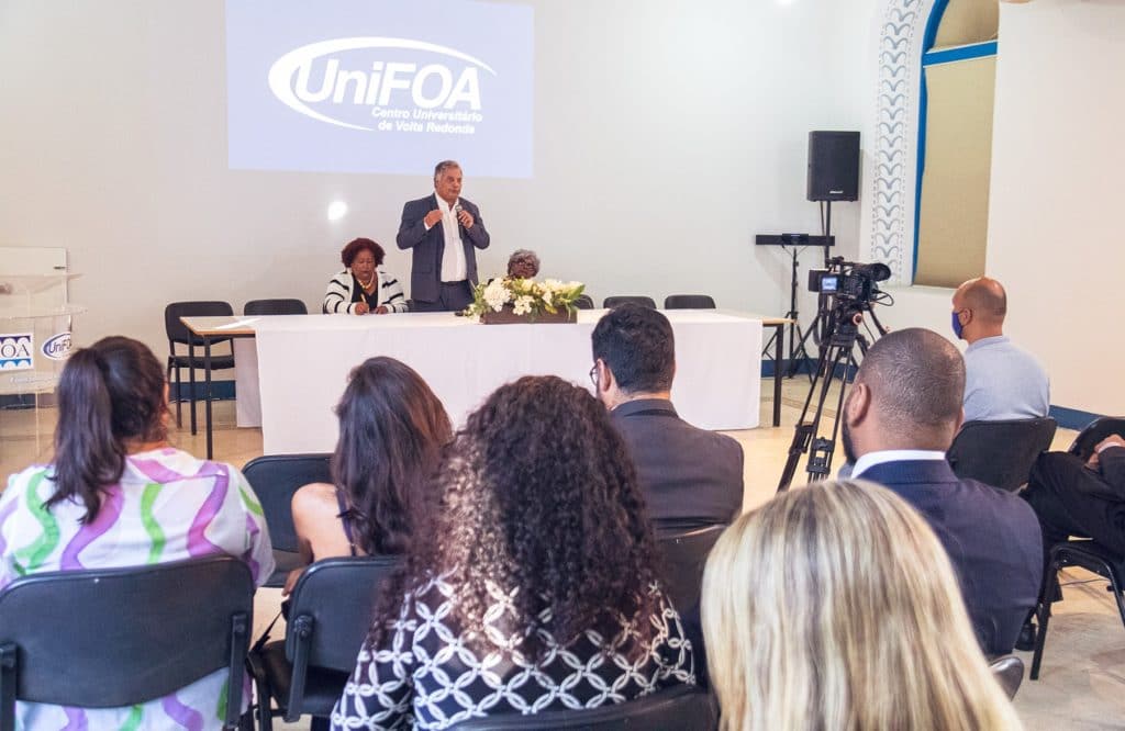 UniFOA recebe presidente das comissões da Verdade da Escravidão Negra e de Igualdade Racial do Instituto dos Advogados Brasileiros 3 escravidão negra