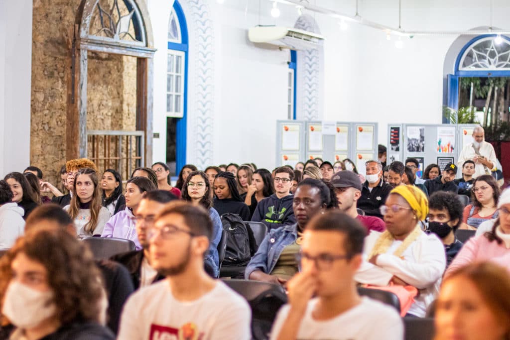 Curso de Jornalismo realiza evento 'Mama África - sem treta, minha raiz é preta' 1 Mama África