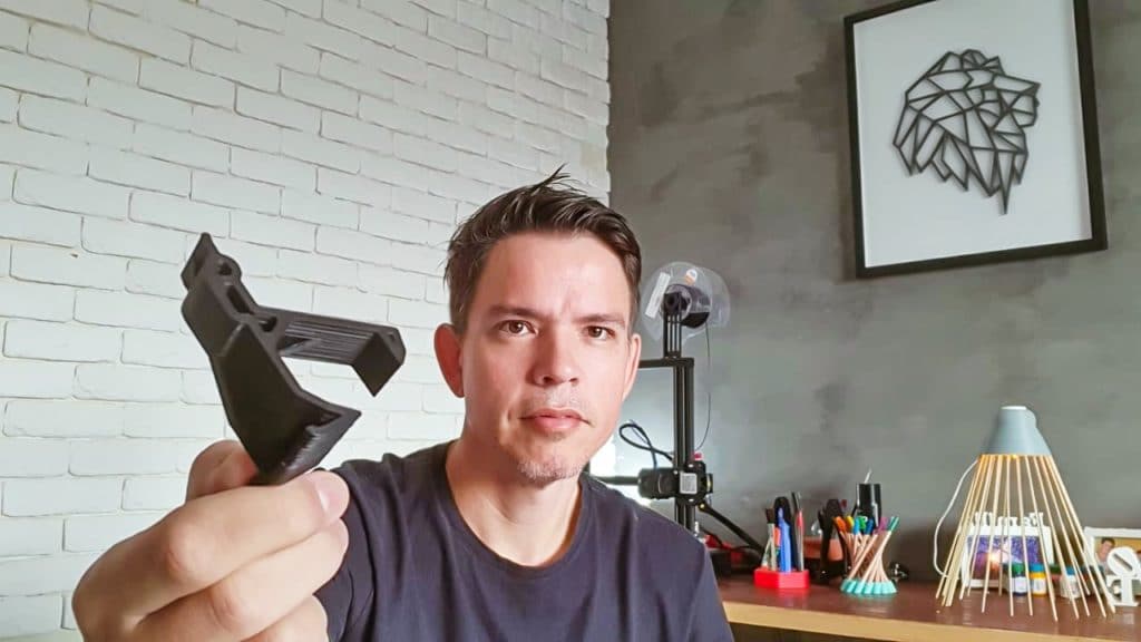 Design: Professor desenvolve peça 3D para substituição emergencial para área de saúde 2 Professor cria peça 3D para substituir peça quebrada