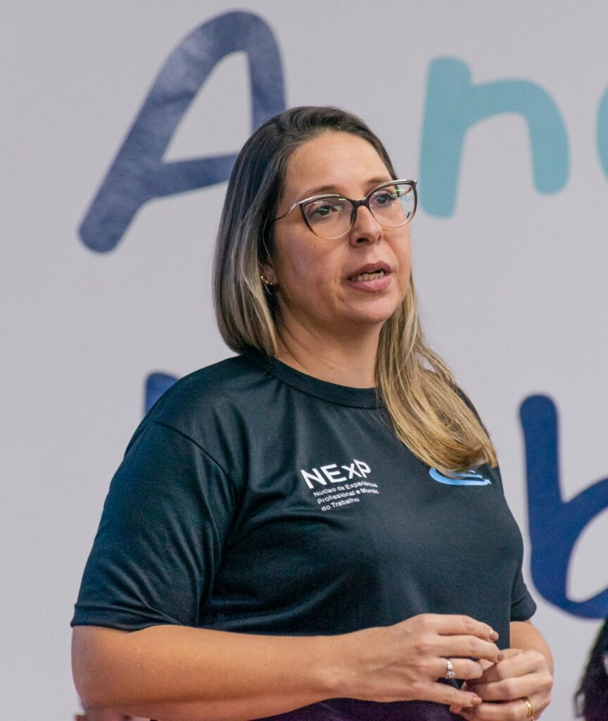 NExP, programa de estágio do UniFOA, impulsiona contratação de estudante de Jornalismo na empresa Nápoli Odontologia 1 Luciana Werneck e1687441529405